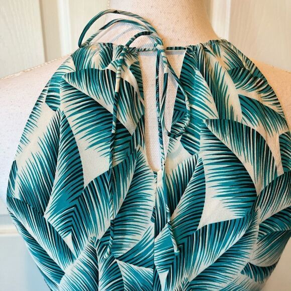 🎄Ann Taylor Leaf Pattern Halter Top - Picture 5 of 10